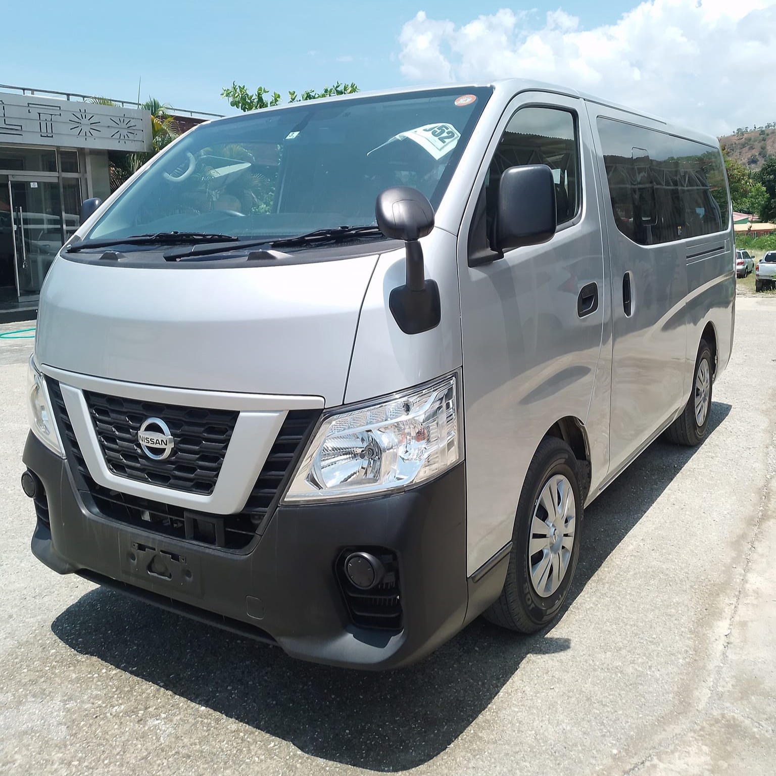 Nissan Caravan NV350